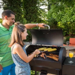 Broil King 494051 Crown Pellet 500 Smoker And Grill -Kitchen Grill Shop bk baronpellet400 ls c 06 20