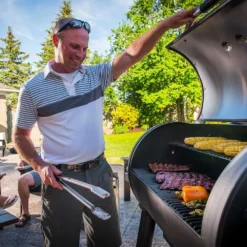 Broil King 496051 Regal Pellet 500 Smoker And Grill 8 Broil King 496051 Regal Pellet 500 Smoker And Grill -Kitchen Grill Shop bk regalpellet500 ls b 06 20