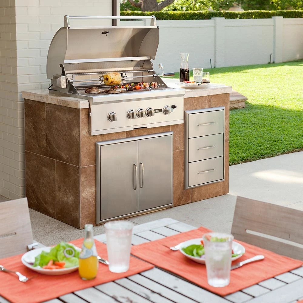 Coyote Stainless Steel Double Access Doors, 31-Inch (CDA2431) 2 Coyote Stainless Steel Double Access Doors, 31-Inch (CDA2431) - Image 2