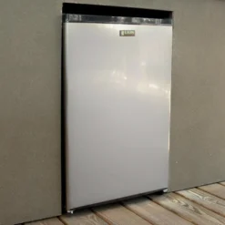 Lion L2002 Outdoor Refrigerator, 4.5 Cu. Ft., 32x20.125-Inches 8 Lion L2002 Outdoor Refrigerator, 4.5 Cu. Ft., 32x20.125-Inches -Kitchen Grill Shop fridge c 03 20