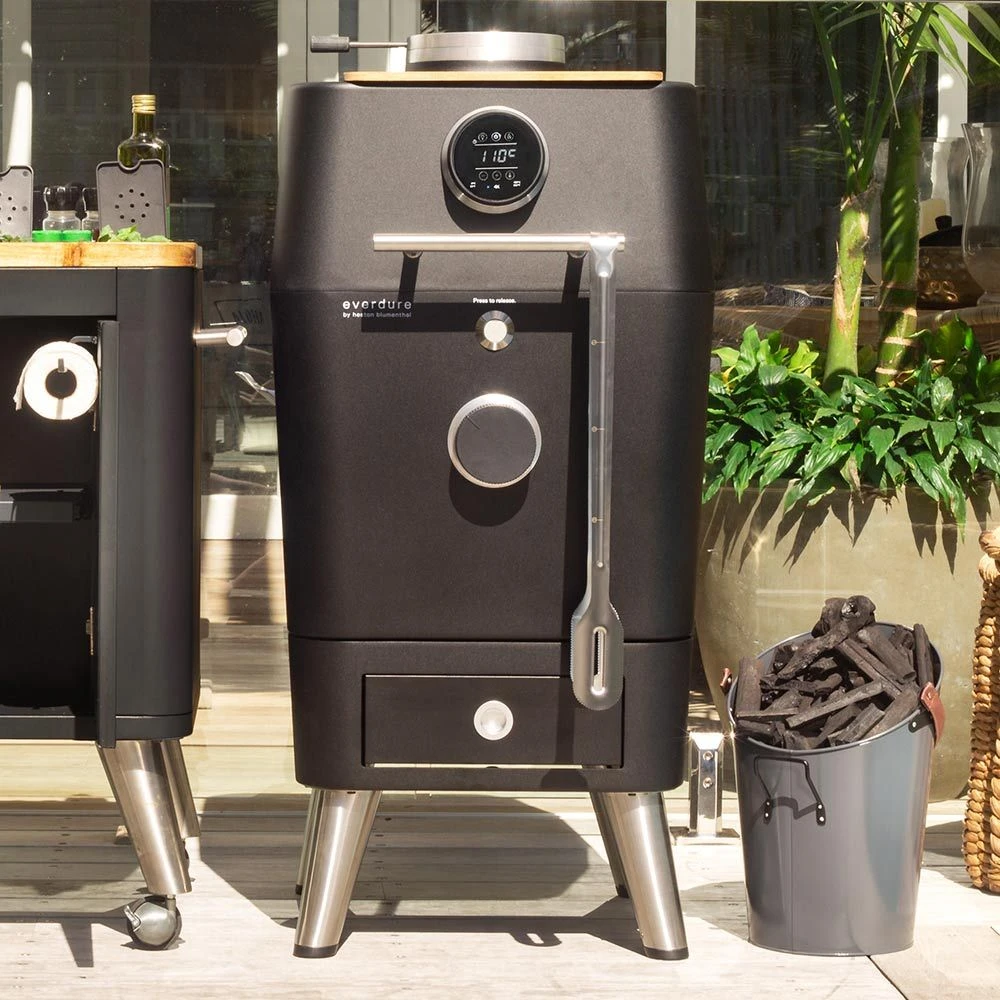 Everdure HBCE4K-Config 4K Electric Ignition Charcoal/Electric Outdoor Oven 2 Everdure HBCE4K-Config 4K Electric Ignition Charcoal/Electric Outdoor Oven - Image 2