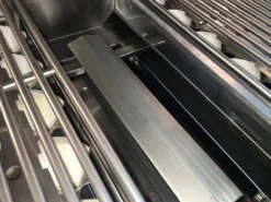 Summerset SIZPRO32-CART-SIZ32 Sizzler Pro Series Gas Grill On Deluxe Cart, 32-Inch 8 Summerset SIZPRO32-CART-SIZ32 Sizzler Pro Series Gas Grill On Deluxe Cart, 32-Inch -Kitchen Grill Shop sizpro burners