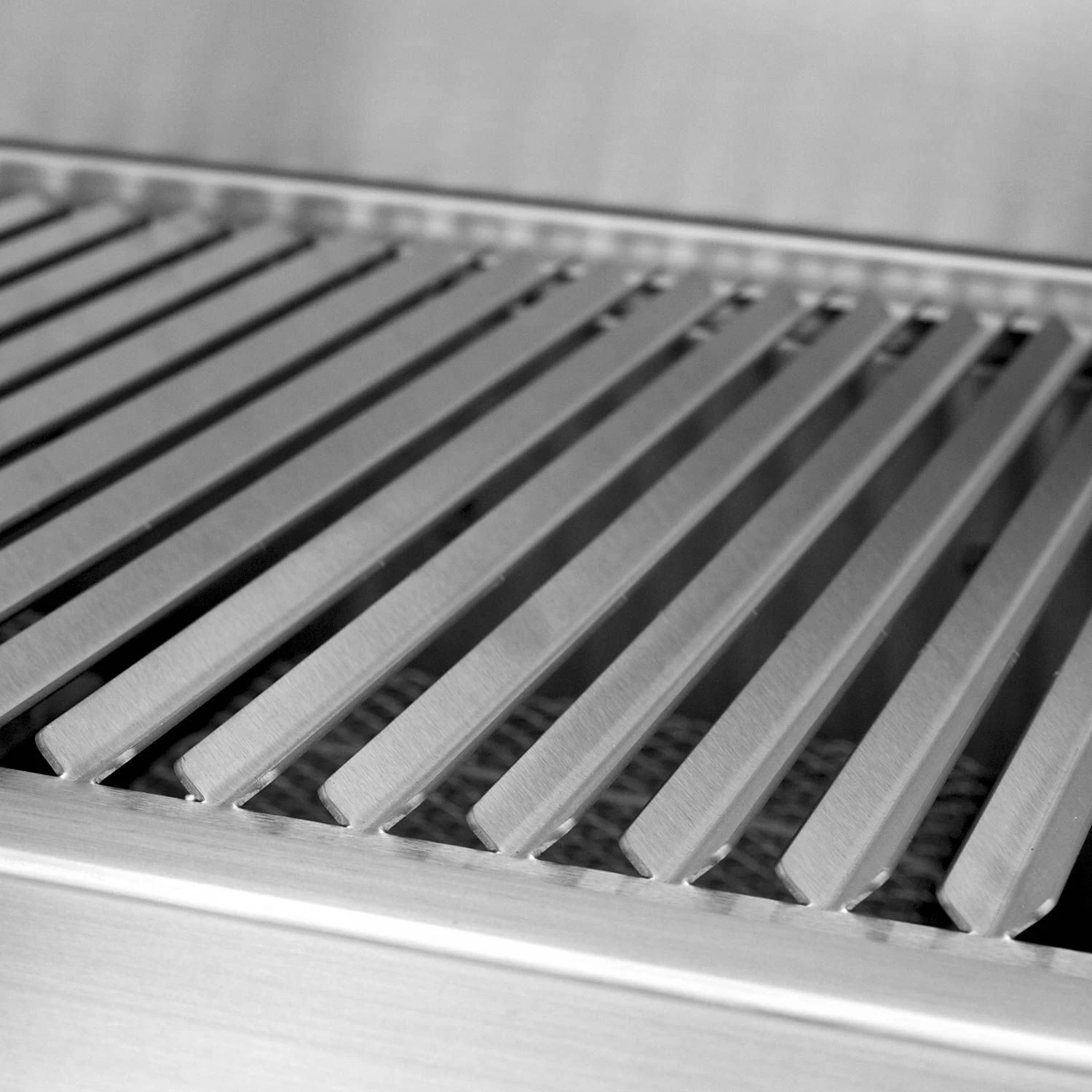 Solaire AGBQ-42 42-Inch Deluxe Built-In Grill With Rotisserie 6 Solaire AGBQ-42 42-Inch Deluxe Built-In Grill With Rotisserie - Image 6