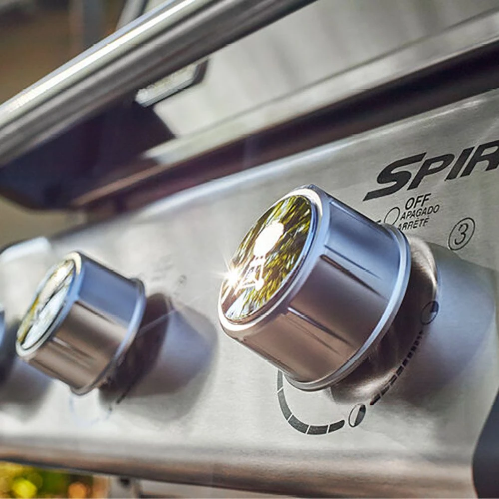 Weber Spirit 3-Burner Freestanding Gas Grill (WEB-S-315) 6 Weber Spirit 3-Burner Freestanding Gas Grill (WEB-S-315) - Image 6